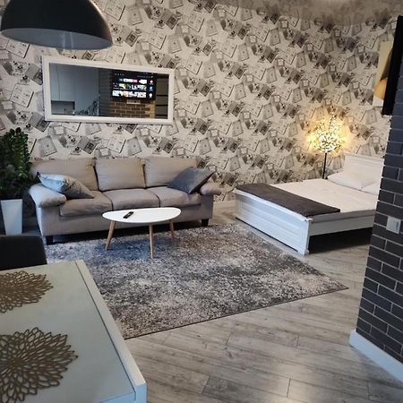Просторі Lux Апартаменти На Центральному Проспекті, Великий Smart Tv,Преміум-Підписки Youtube Та Онлайн-Кінотеатрів , Кавомашина, Відкритий Балкон, Звітні Документи Kryvyi Rih Exterior foto